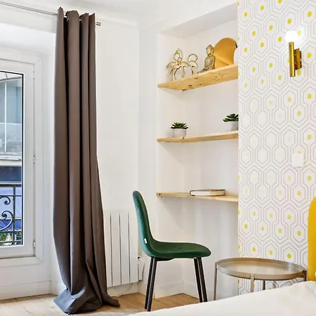 Beautiful Spacious 3br 8p Near Street Montorgueil Apartament Paryż